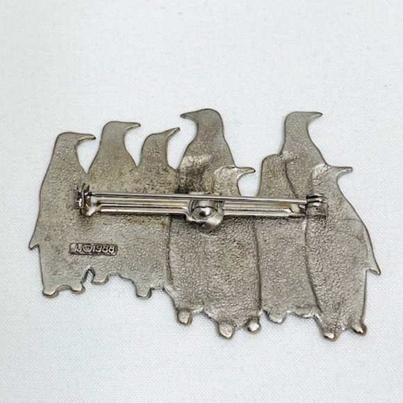 Vintage Jonette Jewelry (JJ) Silvertone Penguin Brooch - Picture 2 of 3